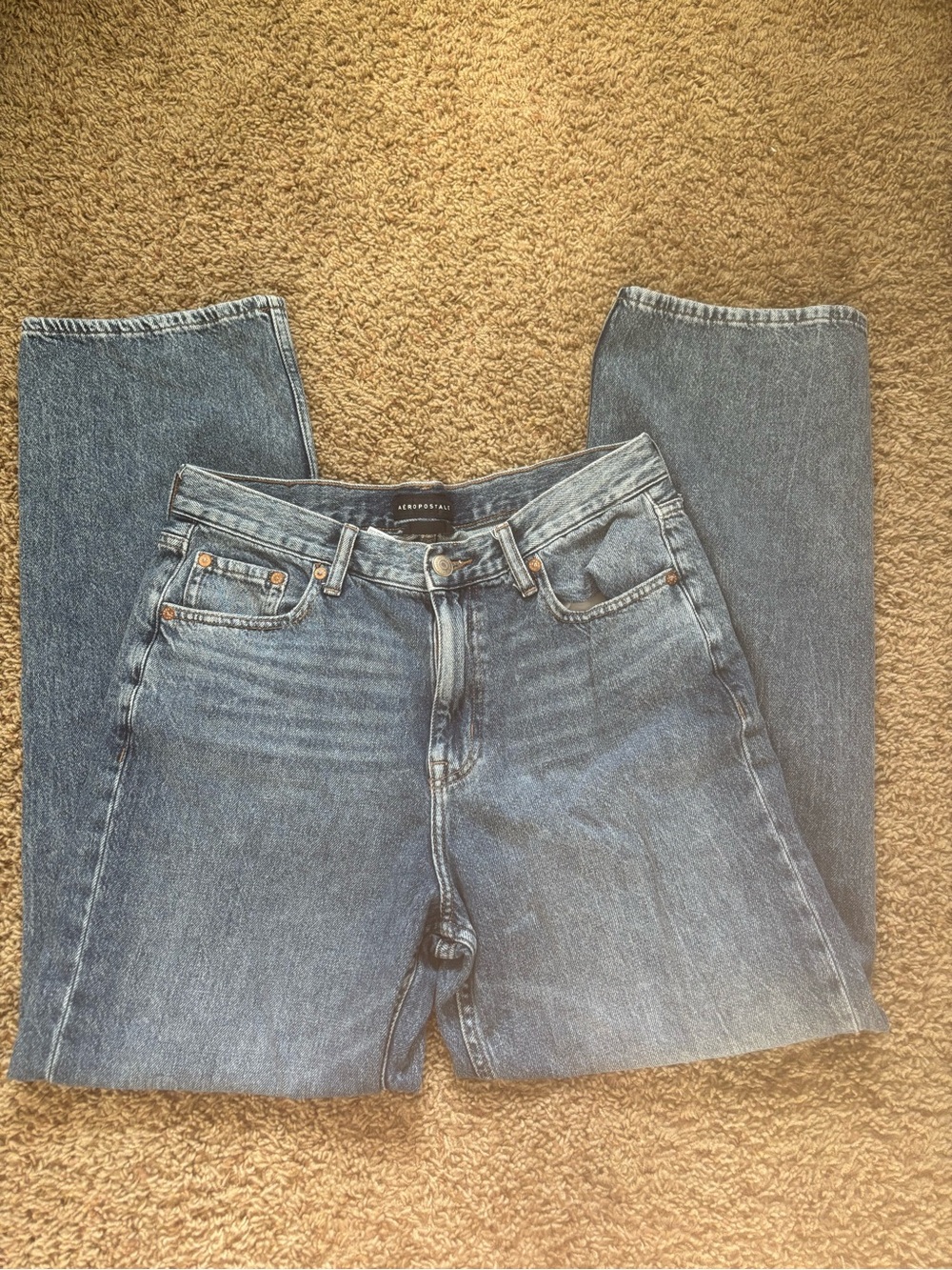 Aeropostale Women’s Blue Jeans in Faded Blue Wash